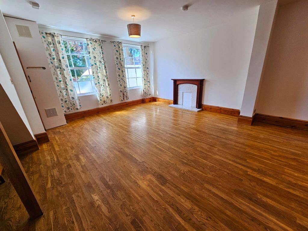 Property photo 2 of 14 Living Room