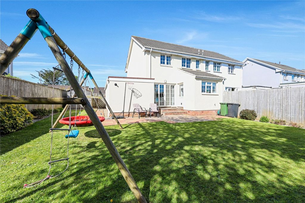 Property photo 2 of 20 Picture No. 08