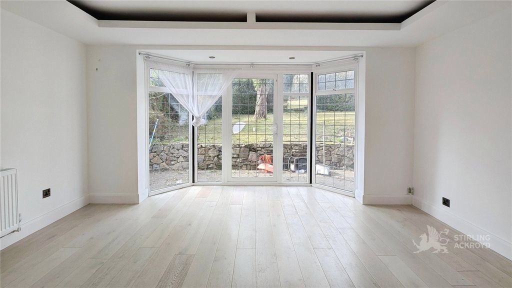 Property photo 2 of 33 Reception Room