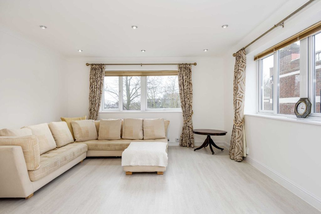 Property photo 3 of 14 Photo