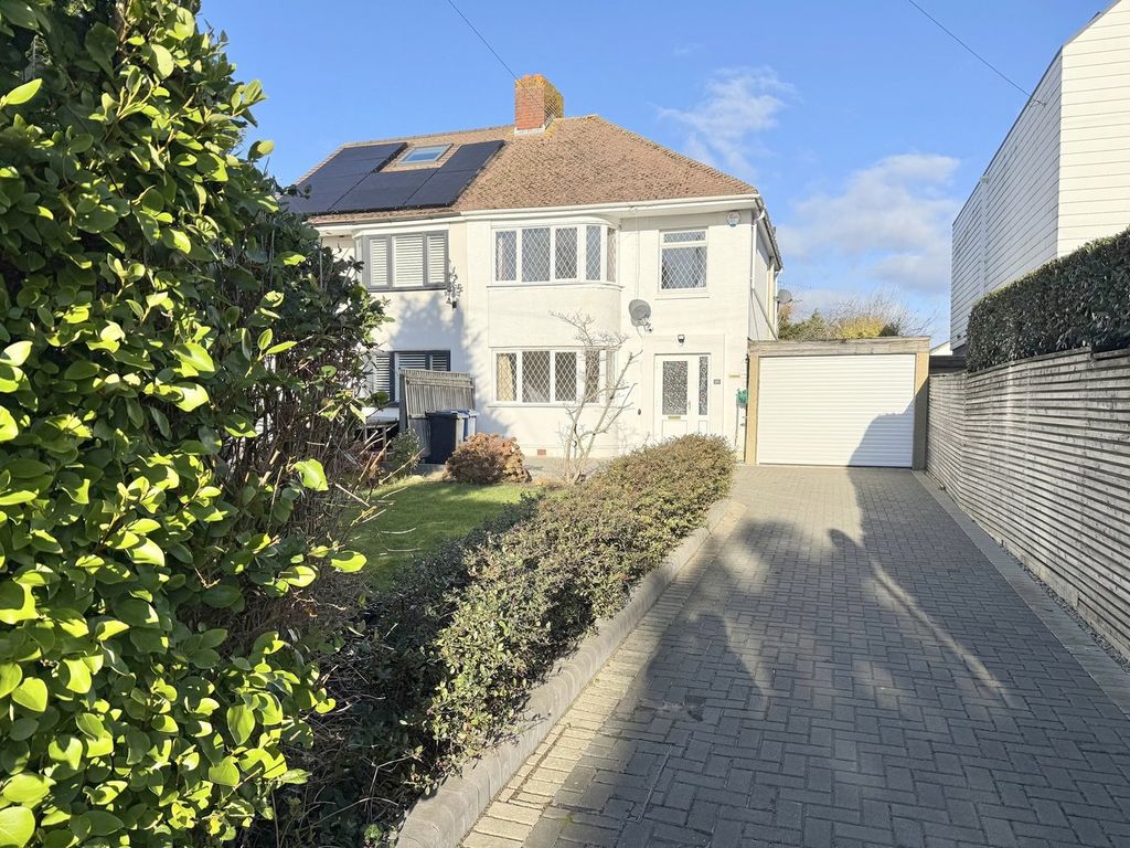 Property photo 2 of 24