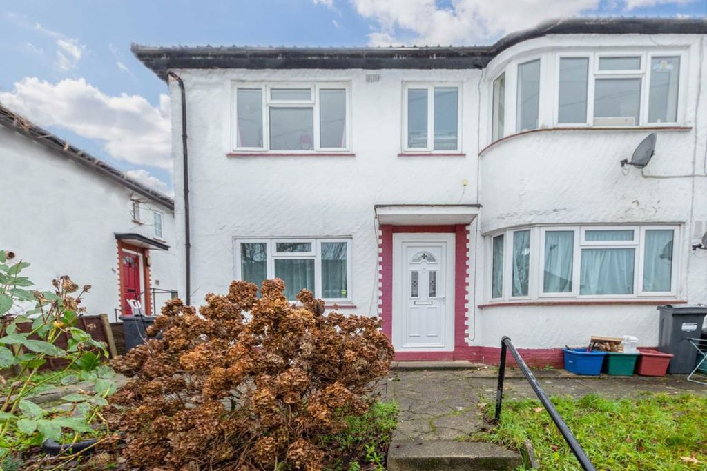 Property photo 1 of 5