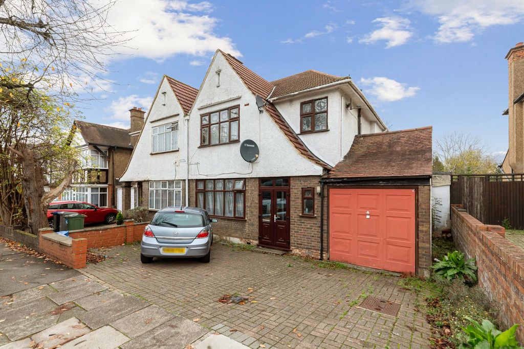 Property photo 1 of 18