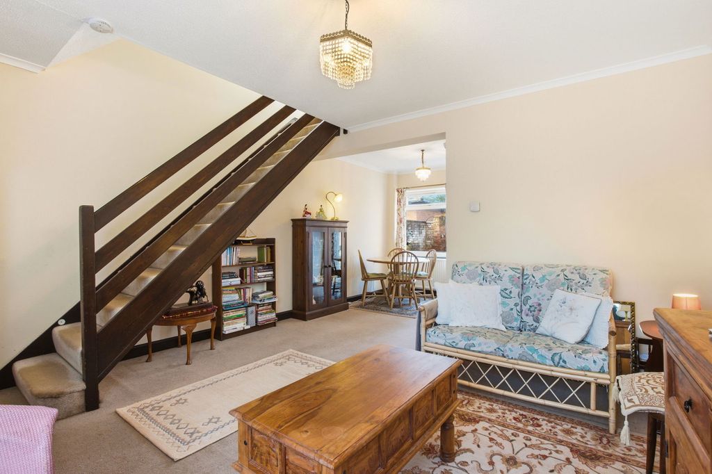 Property photo 3 of 13