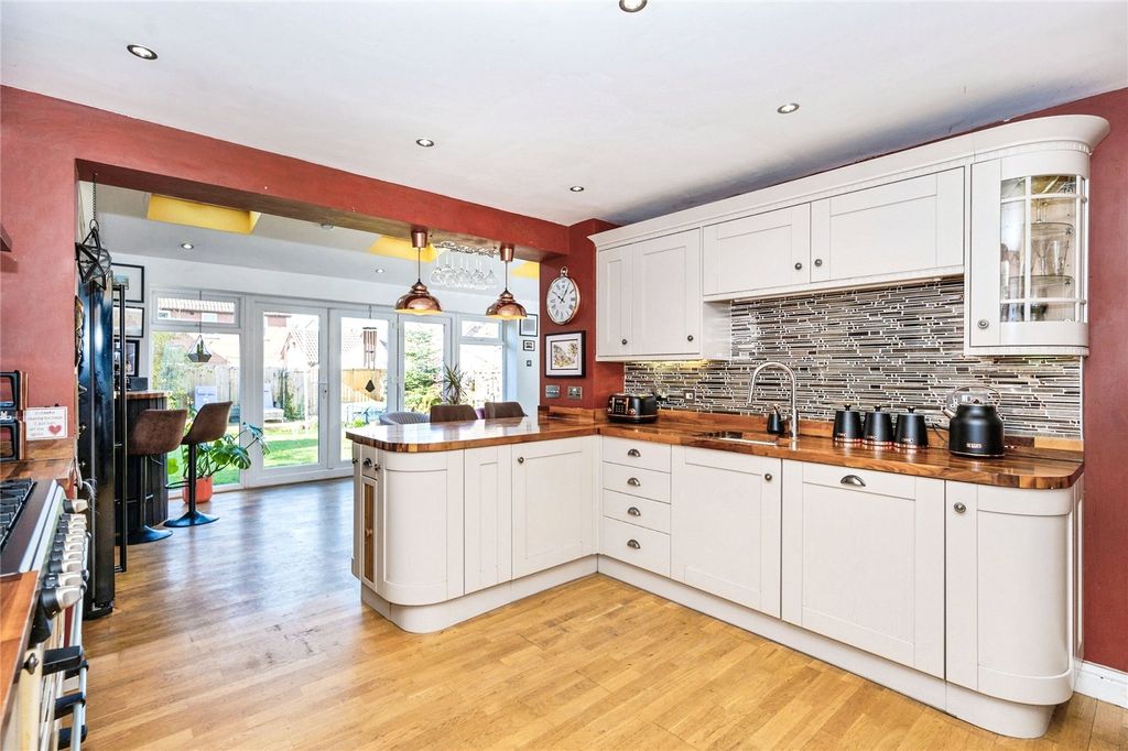 Property photo 3 of 20 Picture No. 25