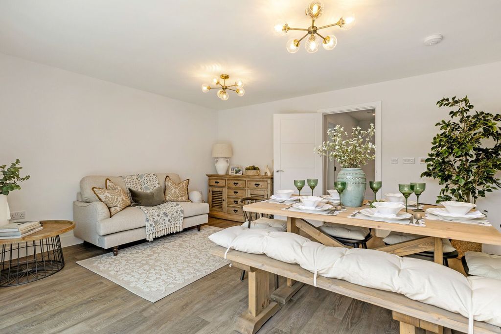 Property photo 3 of 13 The Tadworth