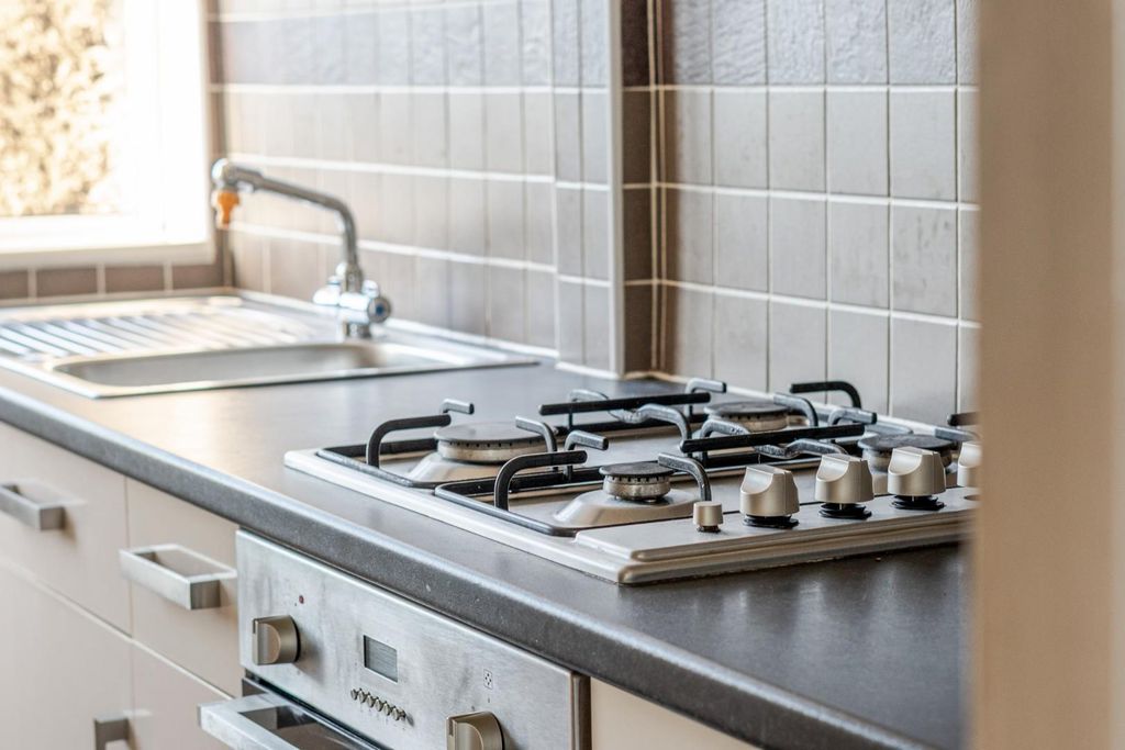 Property photo 3 of 14 1439108-5-69ce345Bb5c8c.Jpg