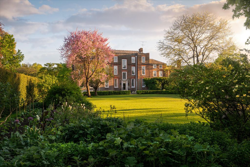 Additional image 16 of 10 bed detached house for saleHam Common, Richmond, Surrey TW10