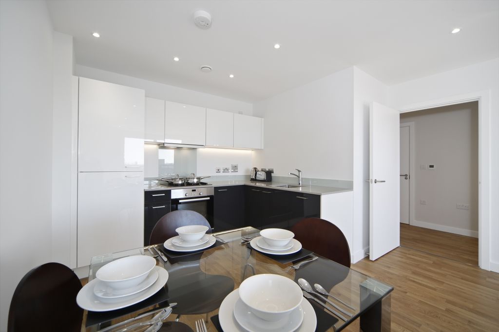 Property photo 2 of 9 E__J_9286_Edited