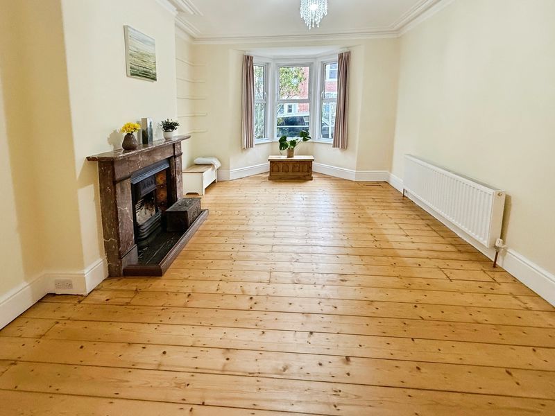 Property photo 3 of 28 Photo 5