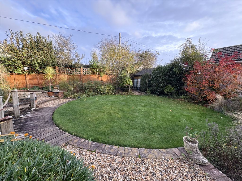 Property photo 3 of 18 Picture No. 33