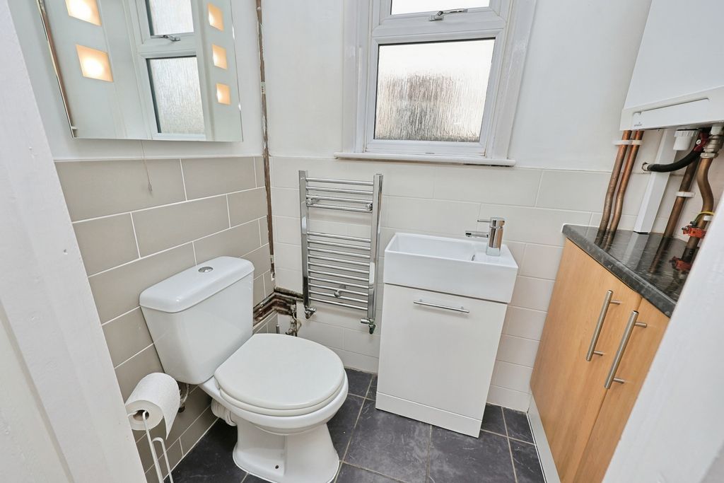 Property photo 3 of 17 Pbox-Img.Jpg