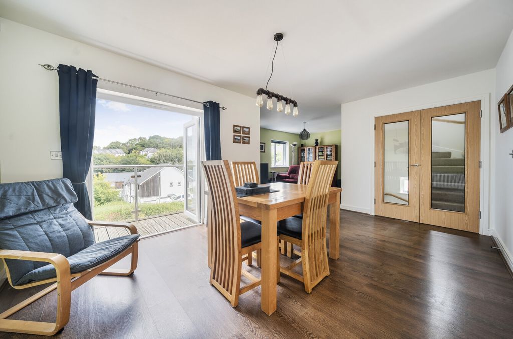 Property photo 3 of 24 1340810-22-68A606...