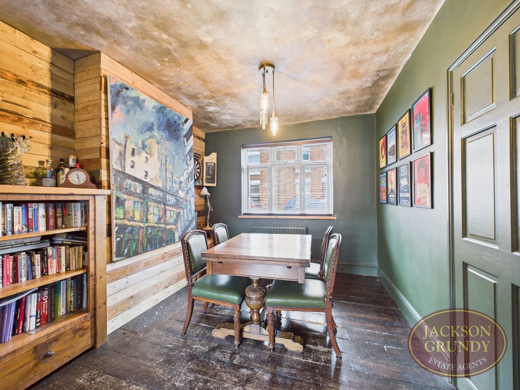 Property photo 3 of 11 Melville Street