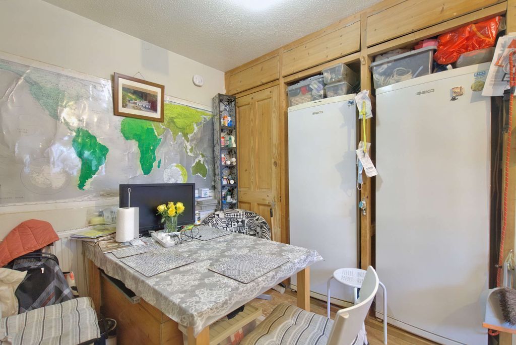 Property photo 3 of 29 8551208-Stills-Dsc09257(1)-800