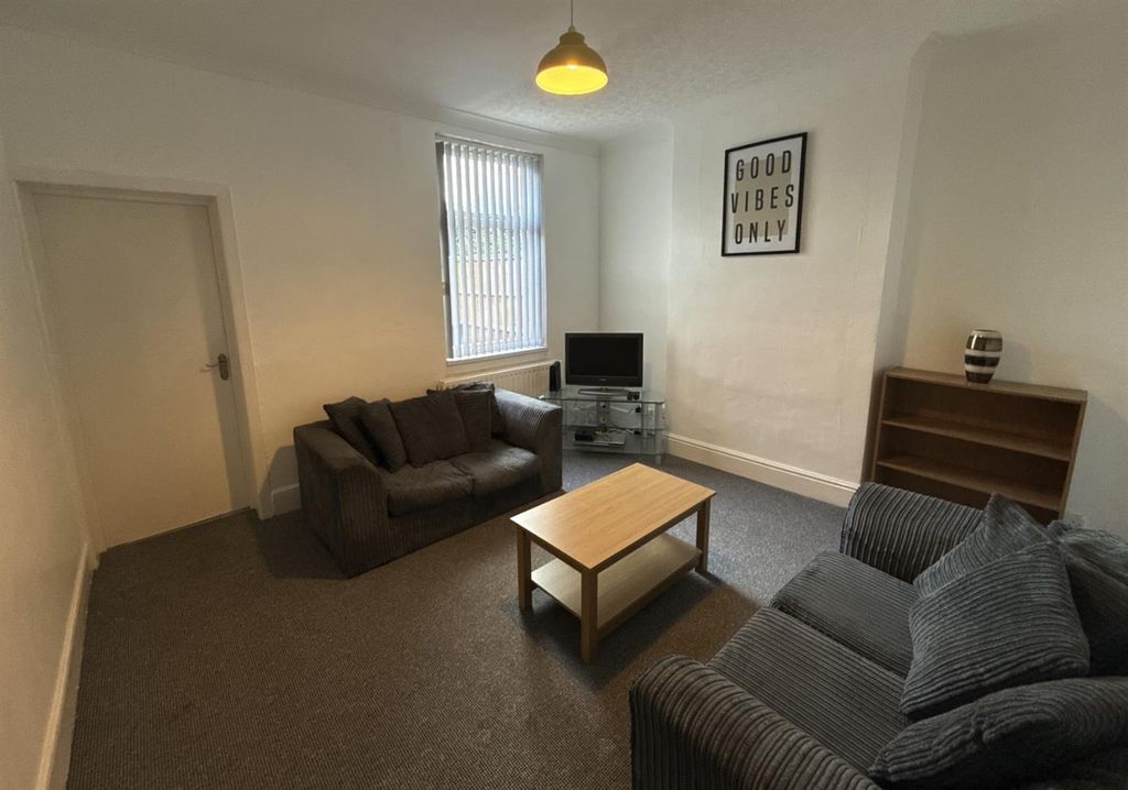 Property photo 1 of 37