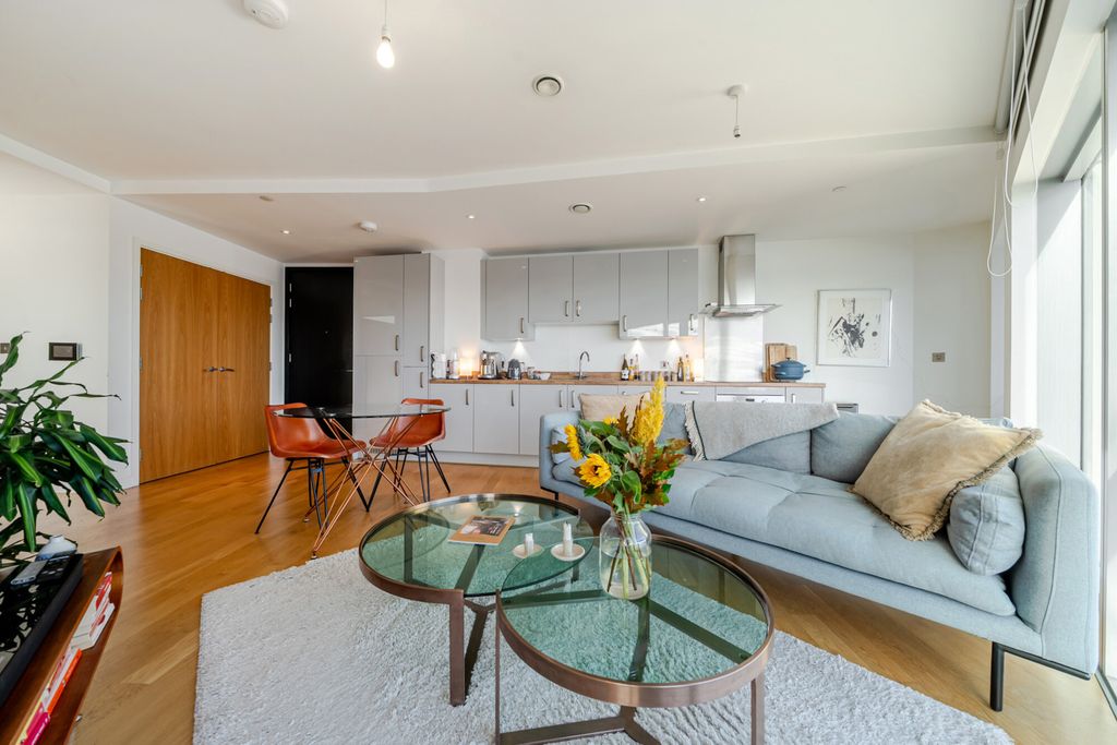 Property photo 3 of 15 1525245-14-1A0Fbd...