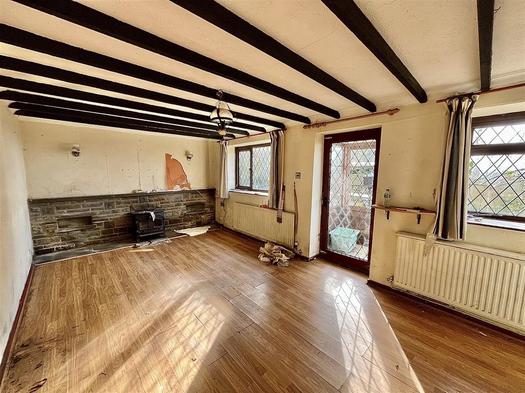 Property photo 3 of 18