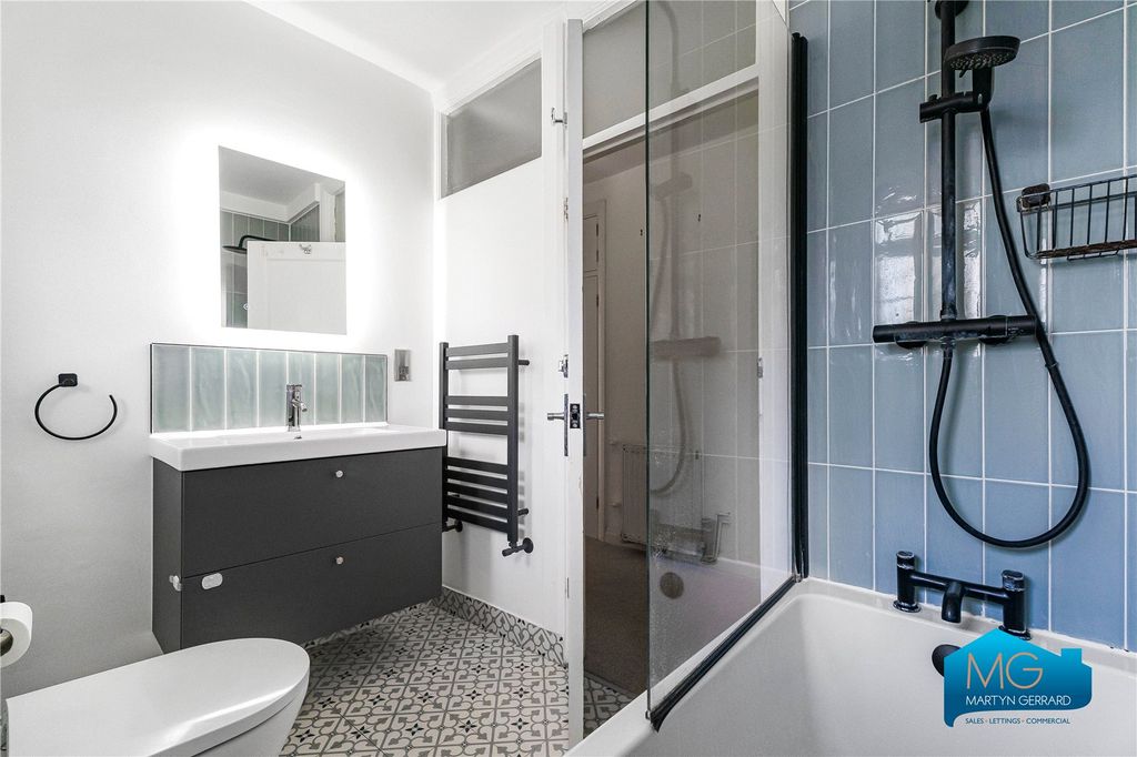 Property photo 3 of 18 Picture No. 21