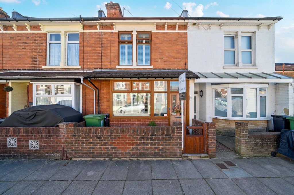 Property photo 1 of 14 1359205-26-68d547...