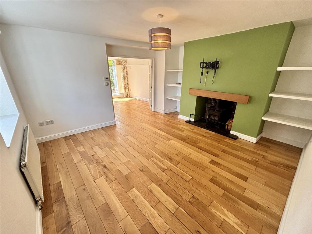 Property photo 3 of 16 Living Room