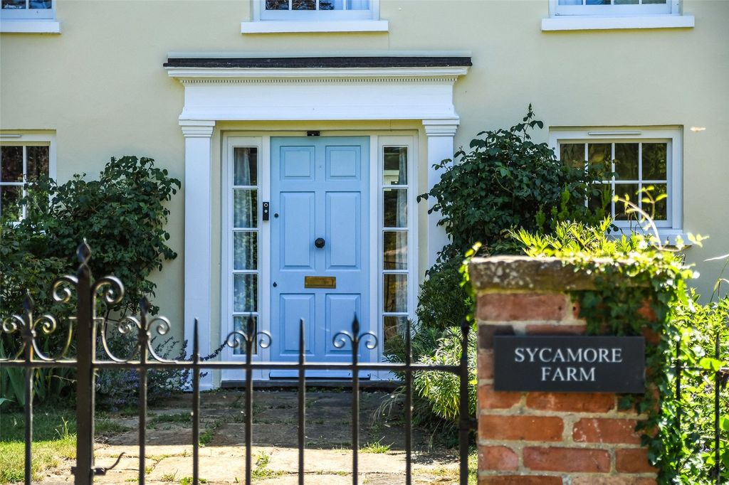 Property photo 2 of 21 Entrance