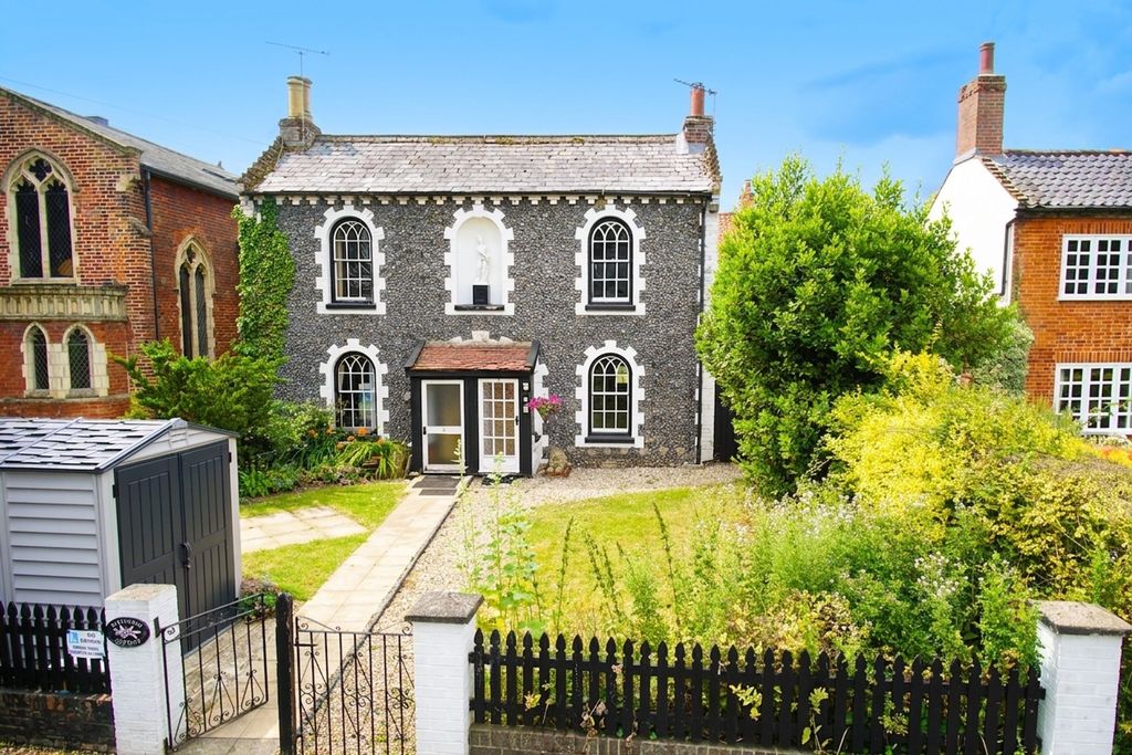Property photo 1 of 17
