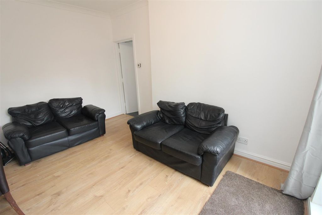 Property photo 3 of 10 Img_2915.Jpg