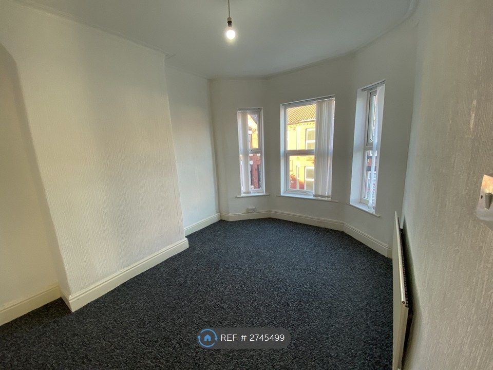 Property photo 2 of 14