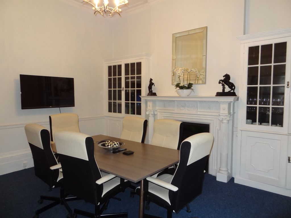 Property photo 3 of 7