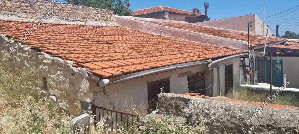 Property photo 1 of 4