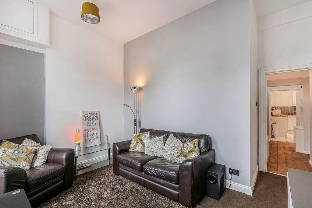 Property photo 2 of 15 333A4303