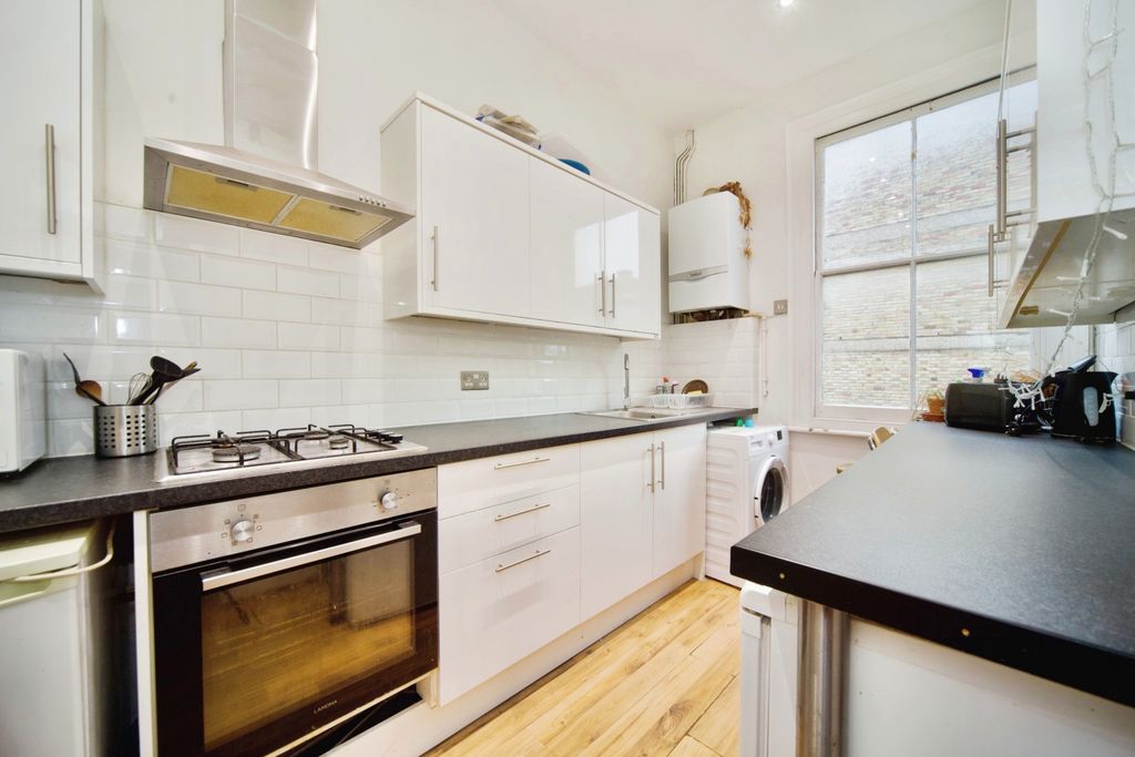 Property photo 3 of 17 Photography