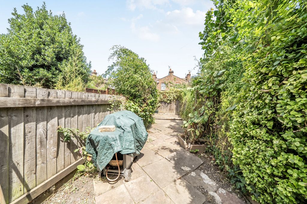 Property photo 3 of 16 Picture No. 05