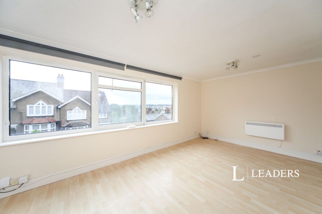 Property photo 3 of 11 2