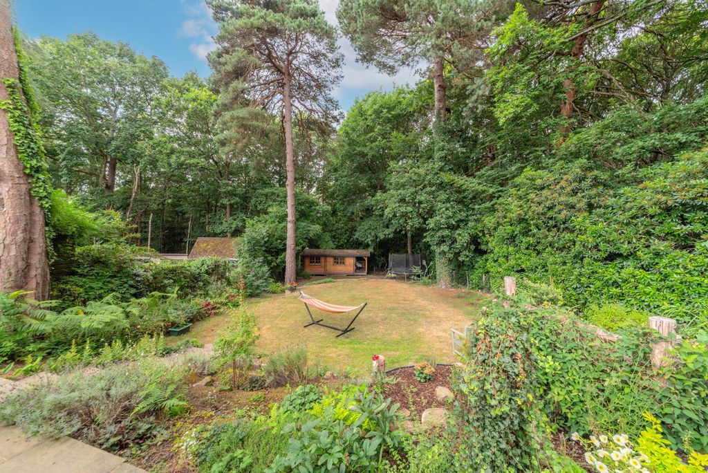 Property photo 2 of 35