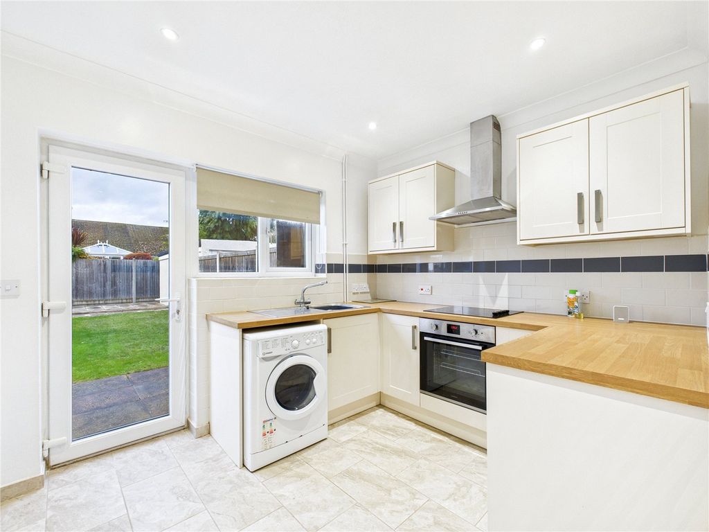 Property photo 3 of 11 Picture 3