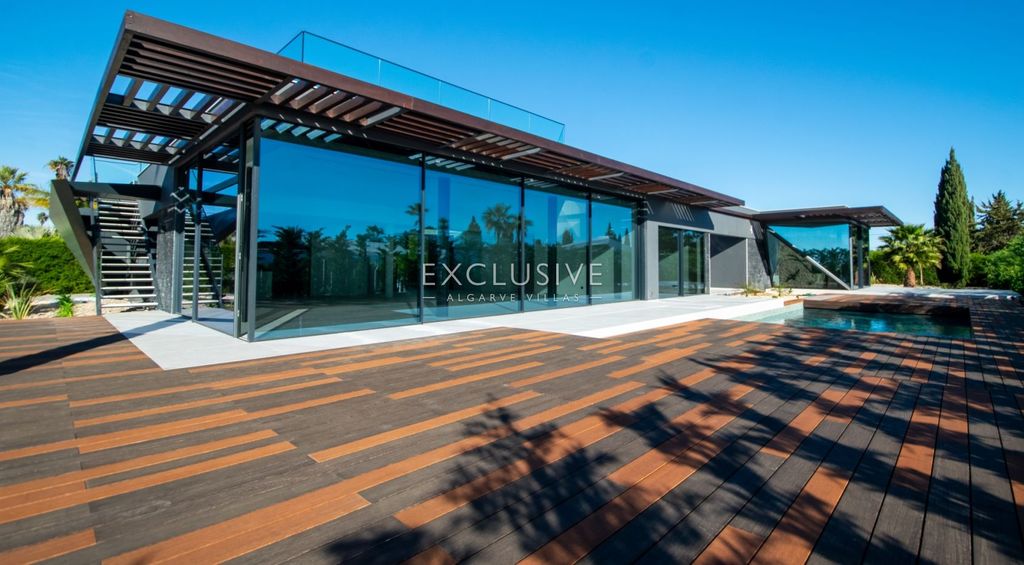 Property photo 1 of 31