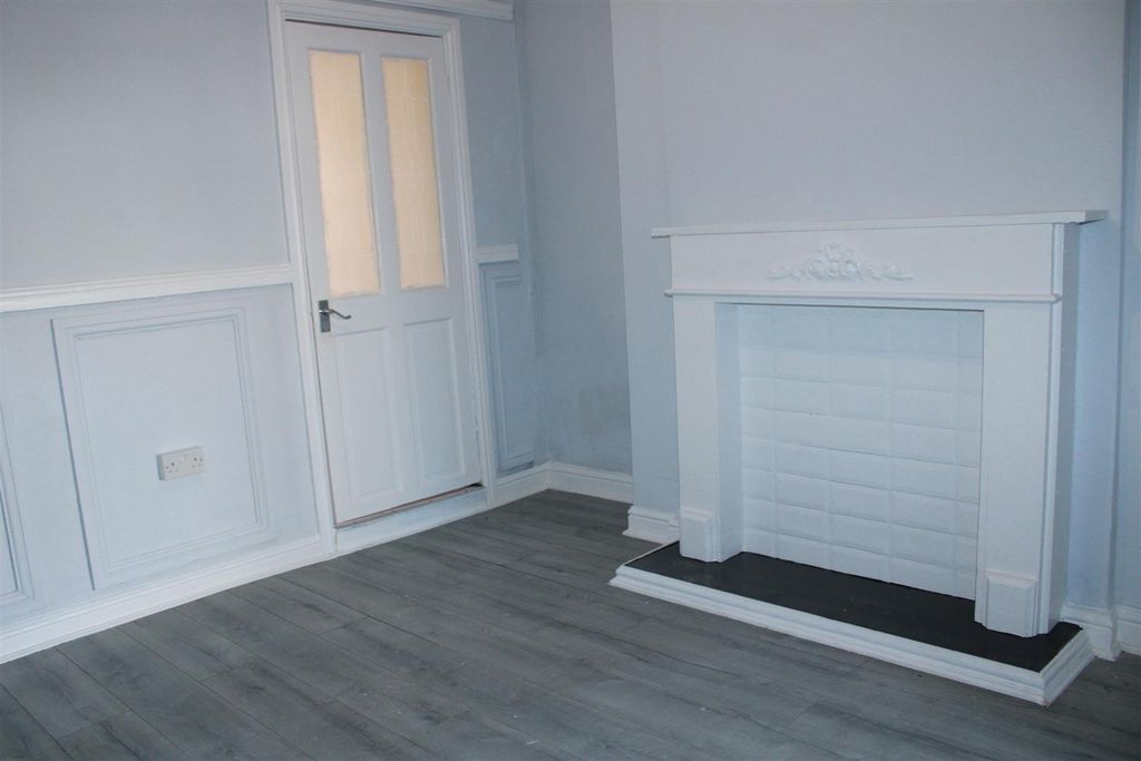 Property photo 3 of 12 Img_9085.Jpg