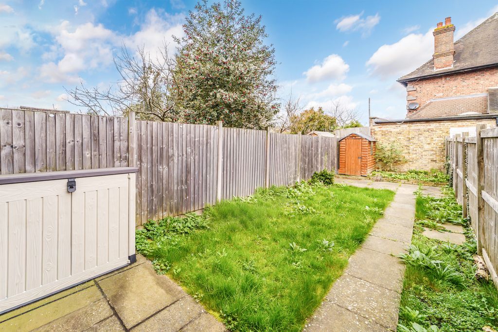 Property photo 3 of 20 Picture No. 01