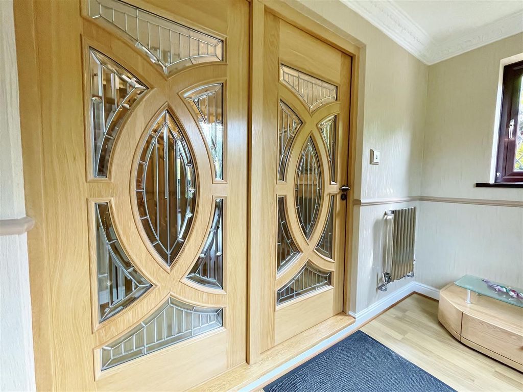 Property photo 3 of 33 Entrance Doors