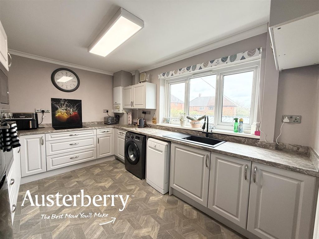 Property photo 3 of 14 Img_6205.Jpg