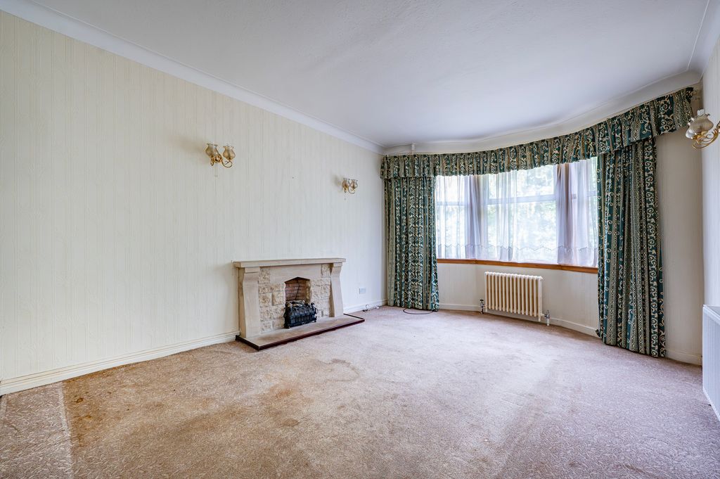Property photo 2 of 38
