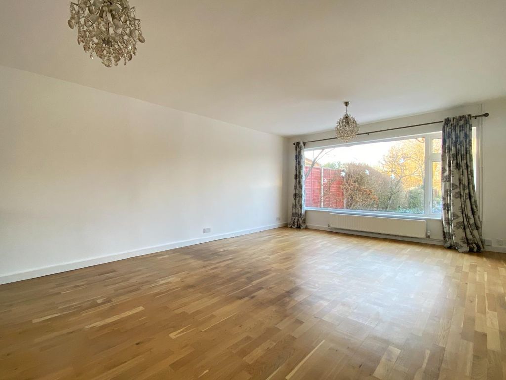 Property photo 3 of 17 Image00014.Jpeg