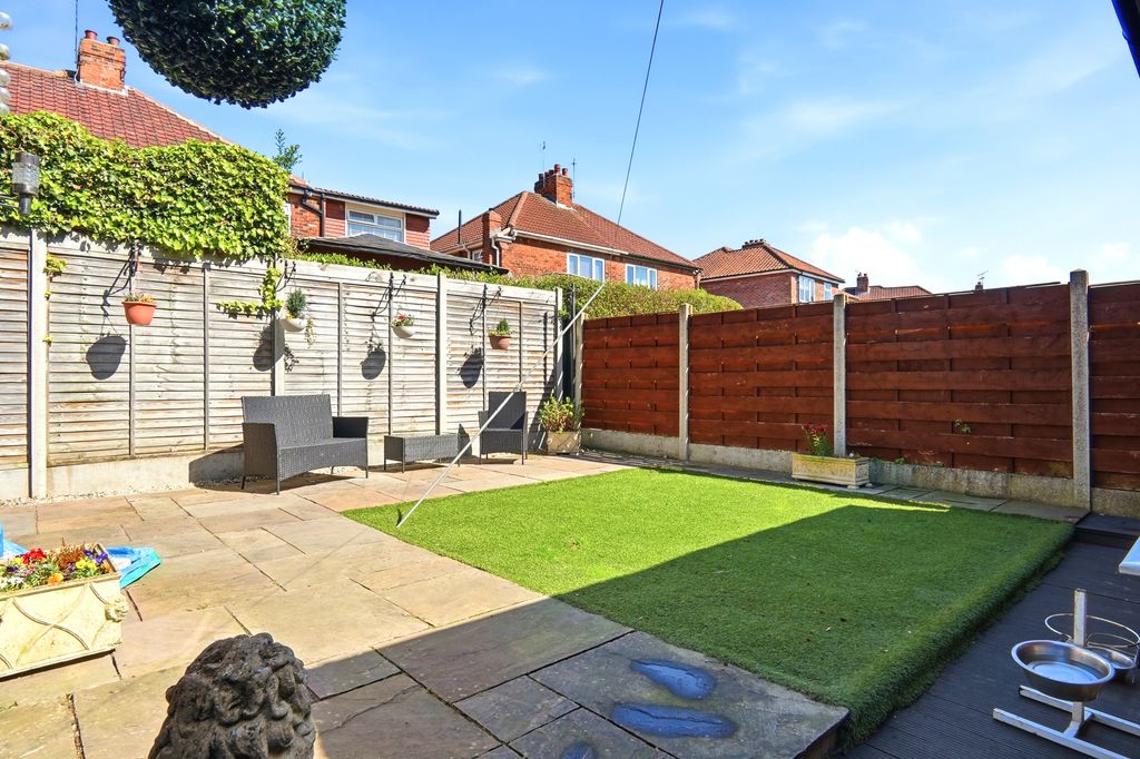 Property photo 2 of 16 Image003