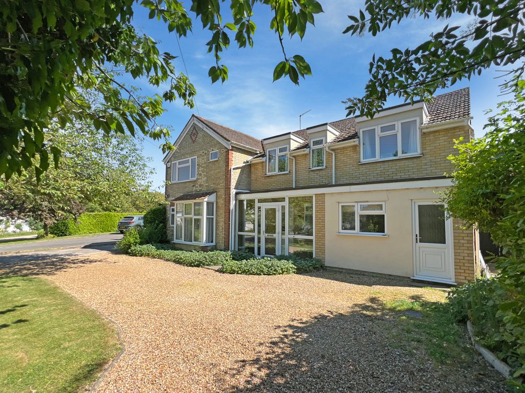 Property photo 1 of 36 B12A947B17B6271A9d273Be2F2A6B0637337F174