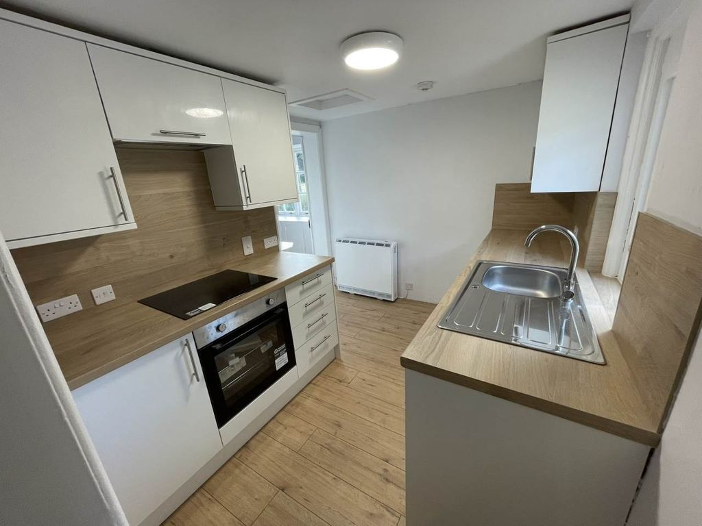 Property photo 3 of 15 Img_9695
