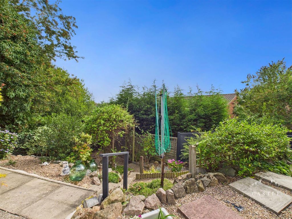 Property photo 2 of 15 Outside