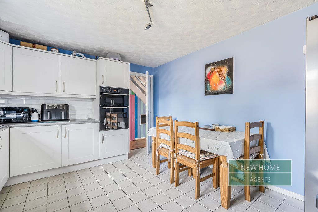 Property photo 3 of 17 Photo 15