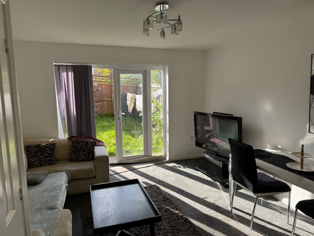 Property photo 3 of 12 Living Room